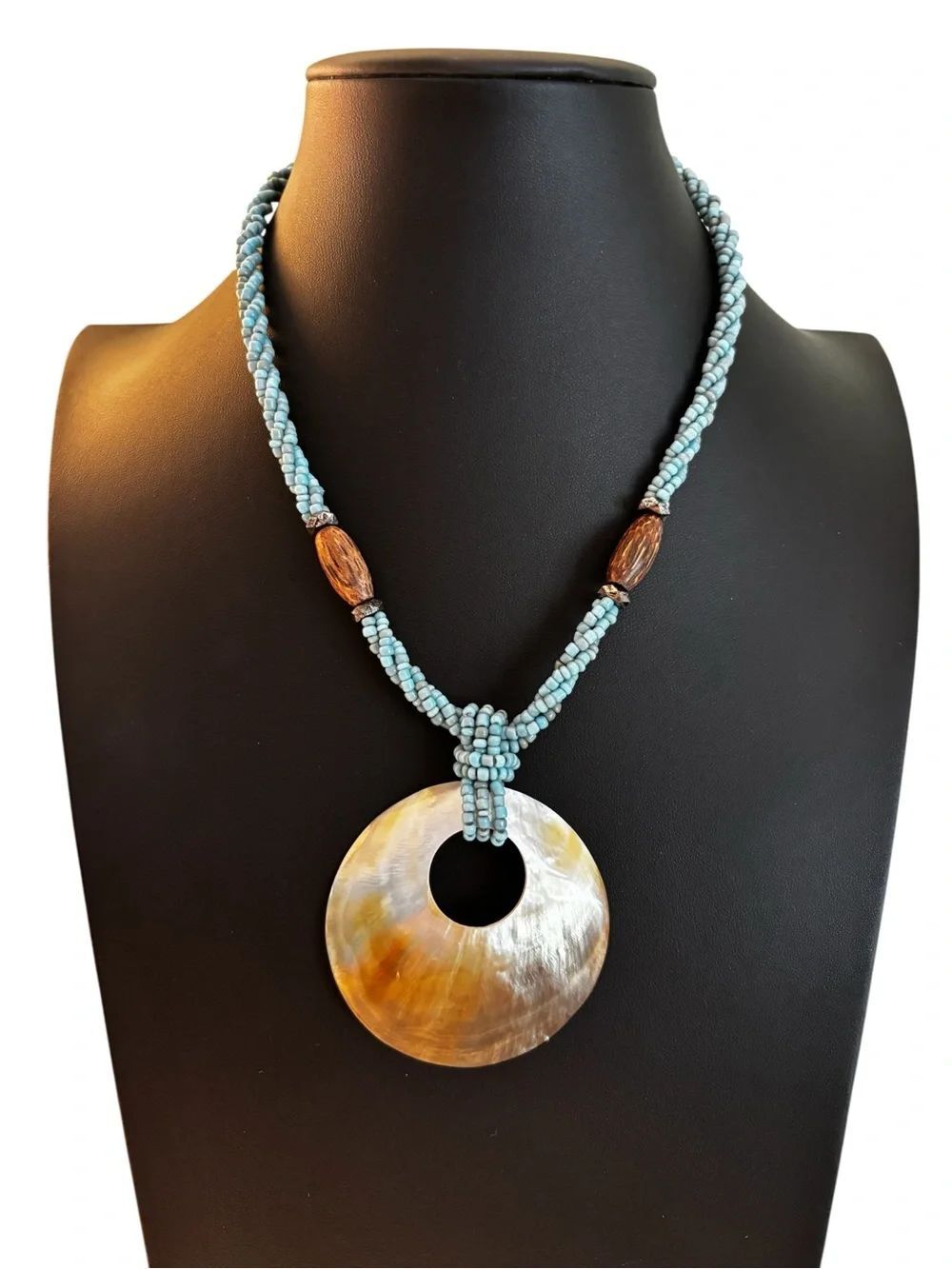 Turquoise Colored Seed Bead Mother of Pearl Shell Choker Necklace.
